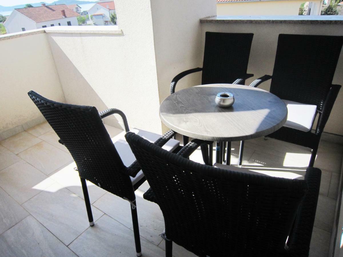 M&B Guest House 스리마 외부 사진