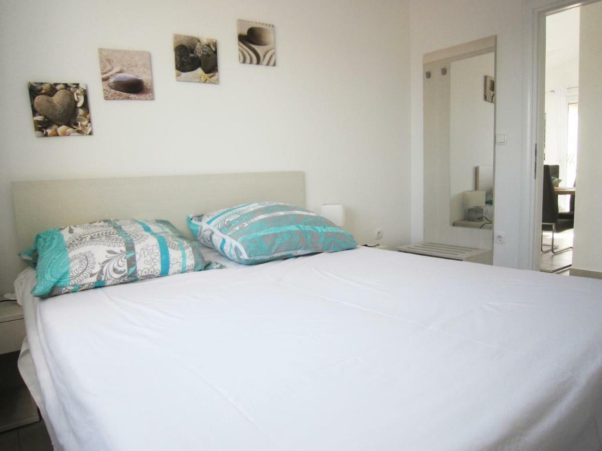 M&B Guest House 스리마 외부 사진