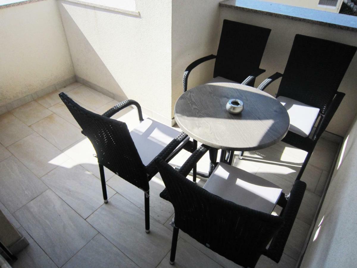 M&B Guest House 스리마 외부 사진